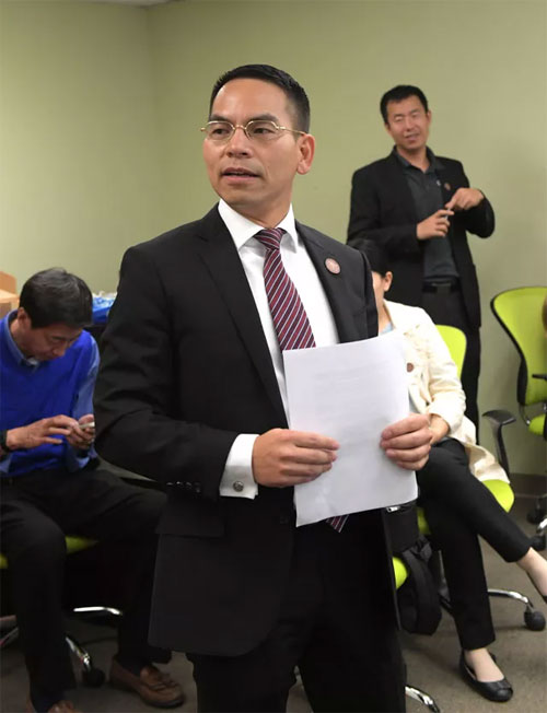 移民兄弟：美成达创始人邱少怀先生当选南加州高校校友联盟副会长